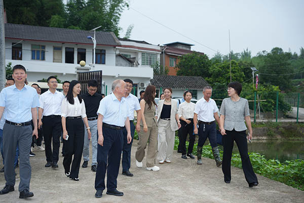 辣业兴农聚合力 全链共生谋发展——院士专家齐聚富顺,吹响辣椒产业高质量发展号角 辣业兴农聚合力 全链共生谋发展——院士专家齐聚富顺,吹响辣椒产业高质量发展号角